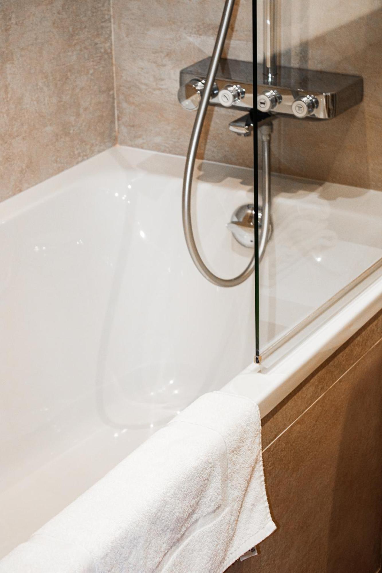 Hotel La Villa Fleurie Beaune  Zewnętrze zdjęcie