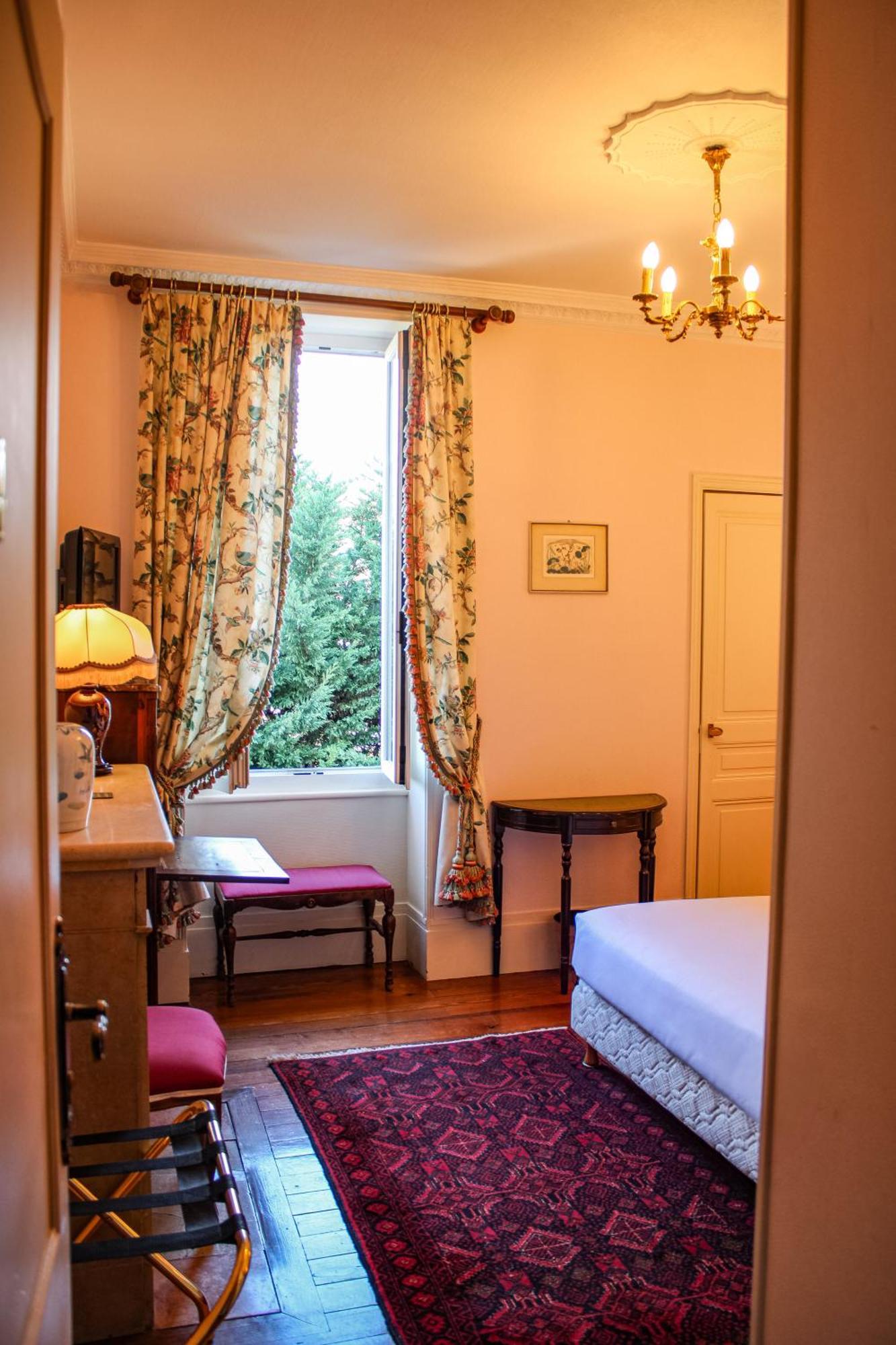 Hotel La Villa Fleurie Beaune  Zewnętrze zdjęcie